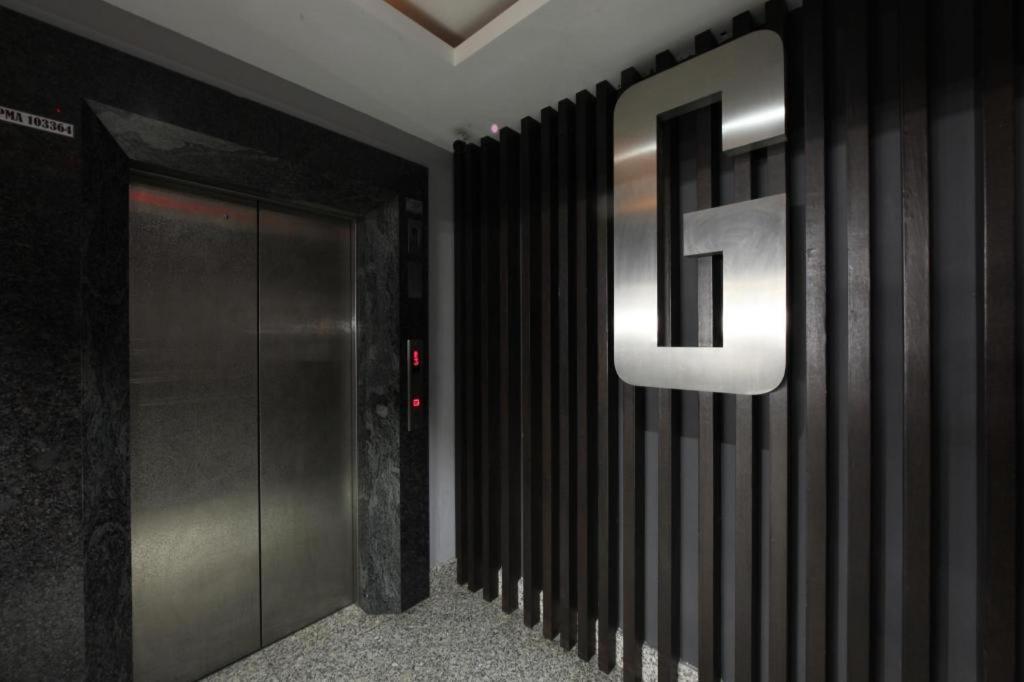 קואלה לומפור The Hulo Hotel & Gallery מראה חיצוני תמונה