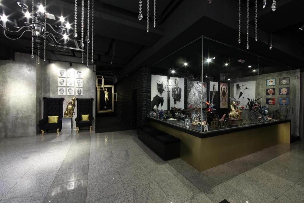 קואלה לומפור The Hulo Hotel & Gallery מראה חיצוני תמונה