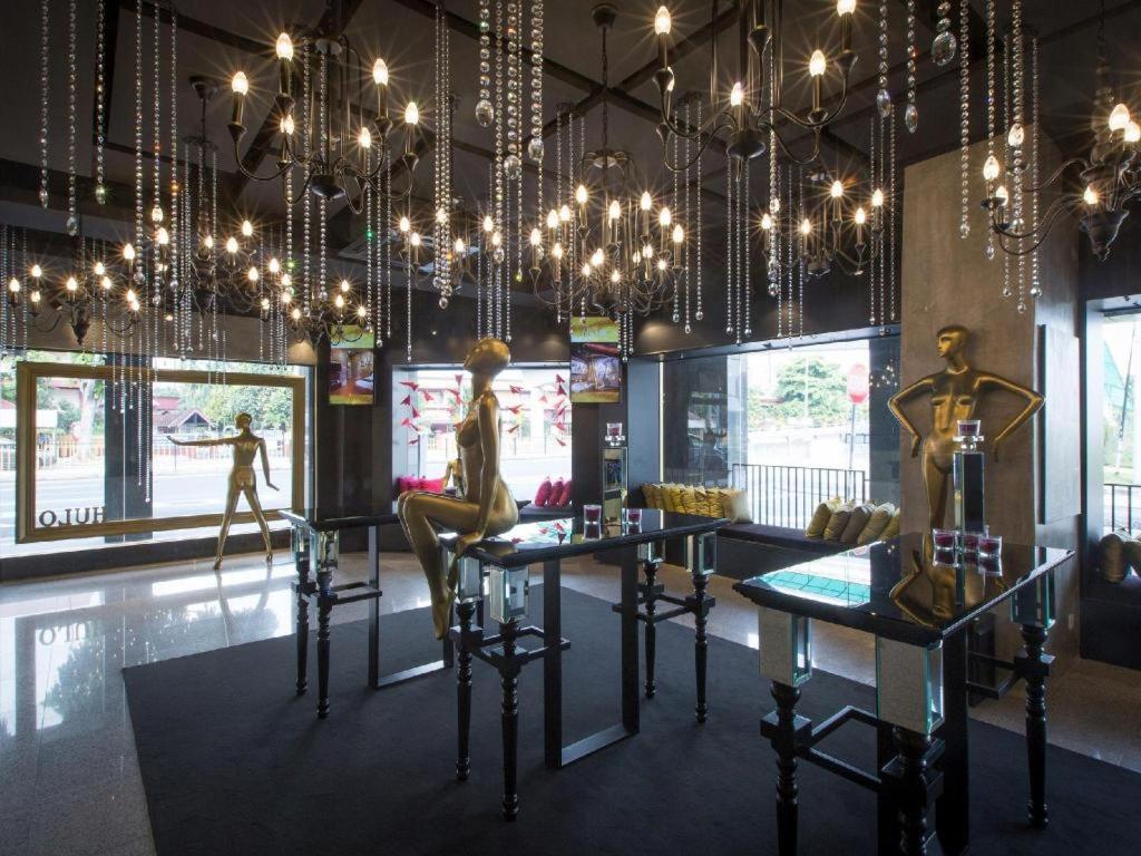 קואלה לומפור The Hulo Hotel & Gallery מראה חיצוני תמונה